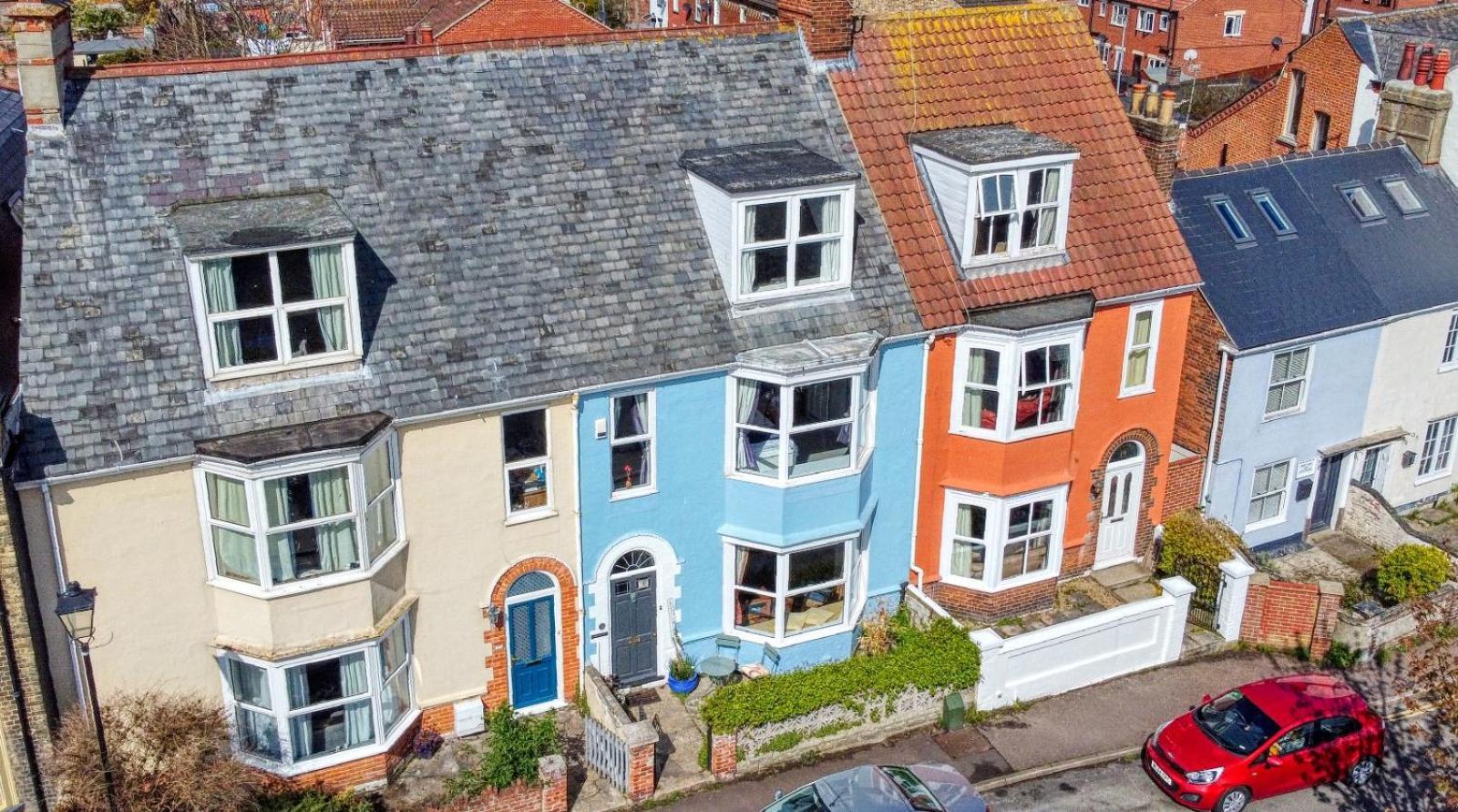 Large Character Home, Hot Tub, 5 Min Walk * Gorleston-on-Sea