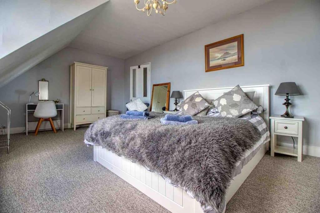 Large Character Home, Hot Tub, 5 Min Walk Gorleston-On-Sea